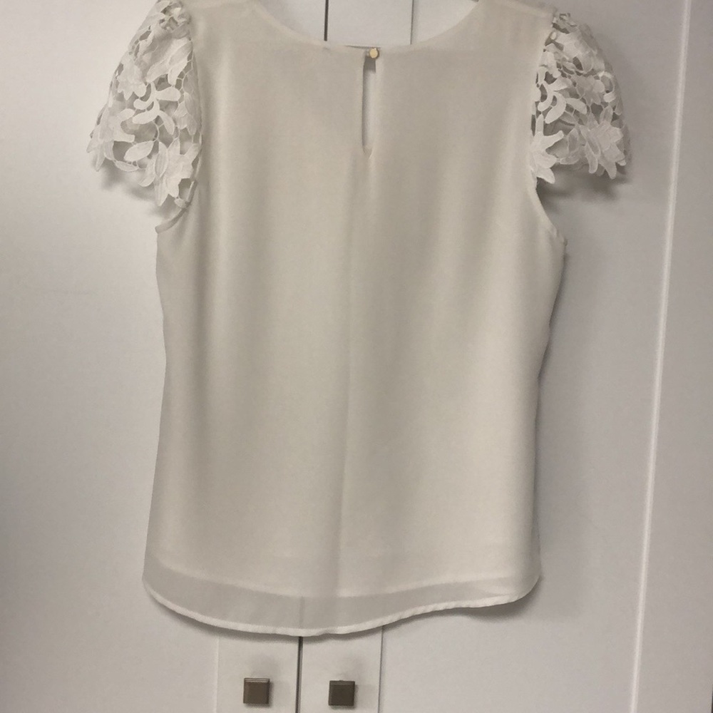 Bon ami crisp white sheer blouse